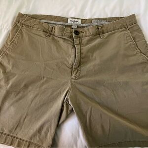 GoodFellow & Co Tan Flat Front Chino Shorts with Belt Loop and Pockets